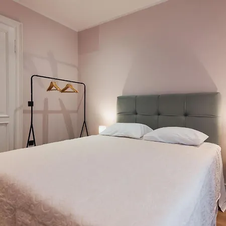 Casa Neva 아파트 시베니크