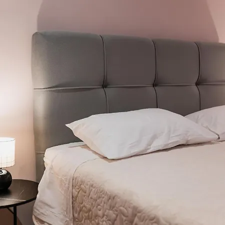 アパート Casa Neva シベニク